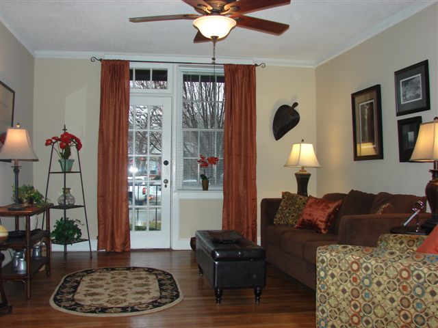 wilmont_hemingway_livingroom_1_ad